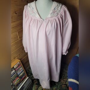Vintage Deidre Pink Night Gown Womens Medium Fleece Polyester USA